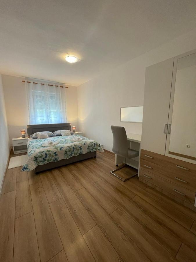 Apartman Blazevic Πόρετς Εξωτερικό φωτογραφία